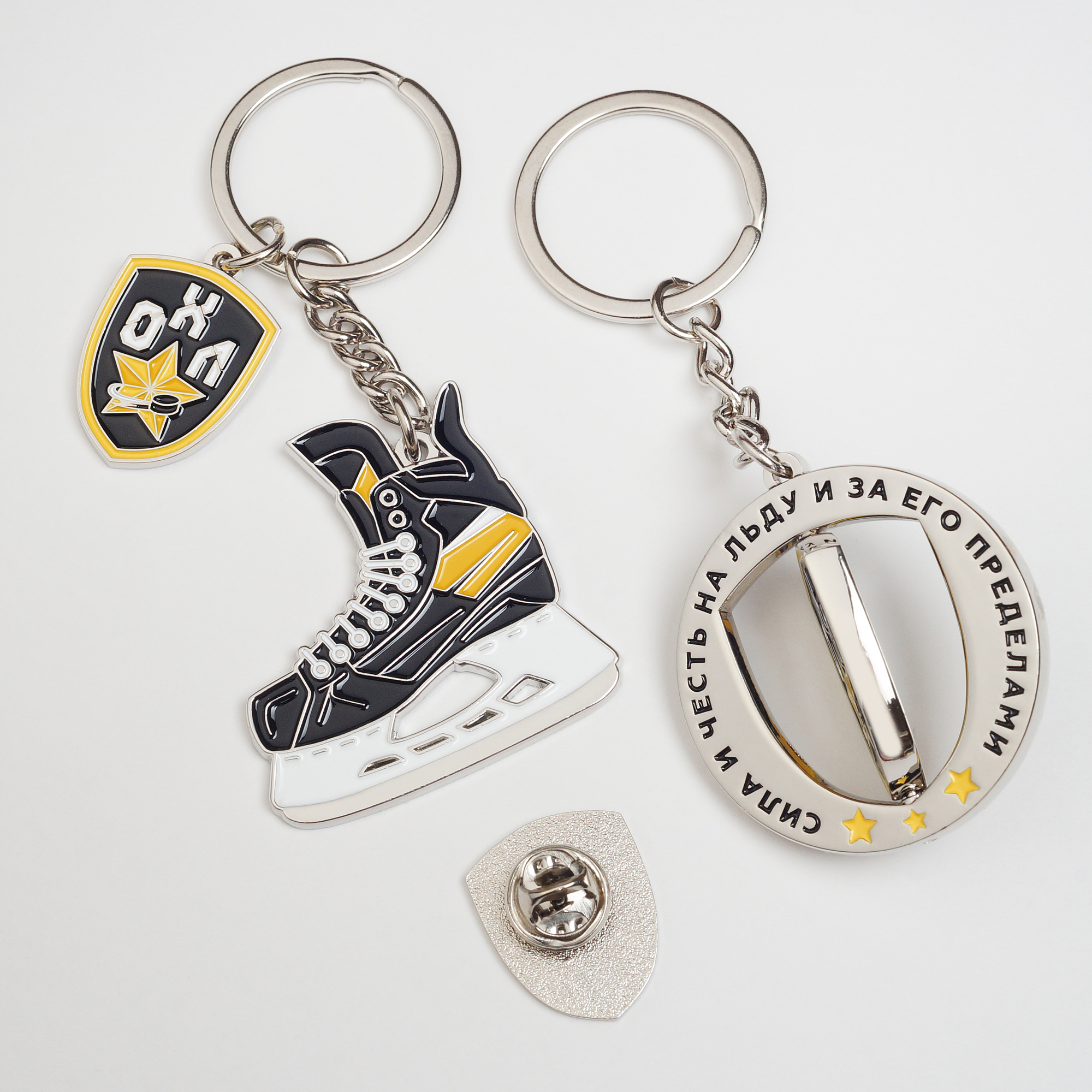 Набор новогодних значков из металла для "OZON" — фото 32