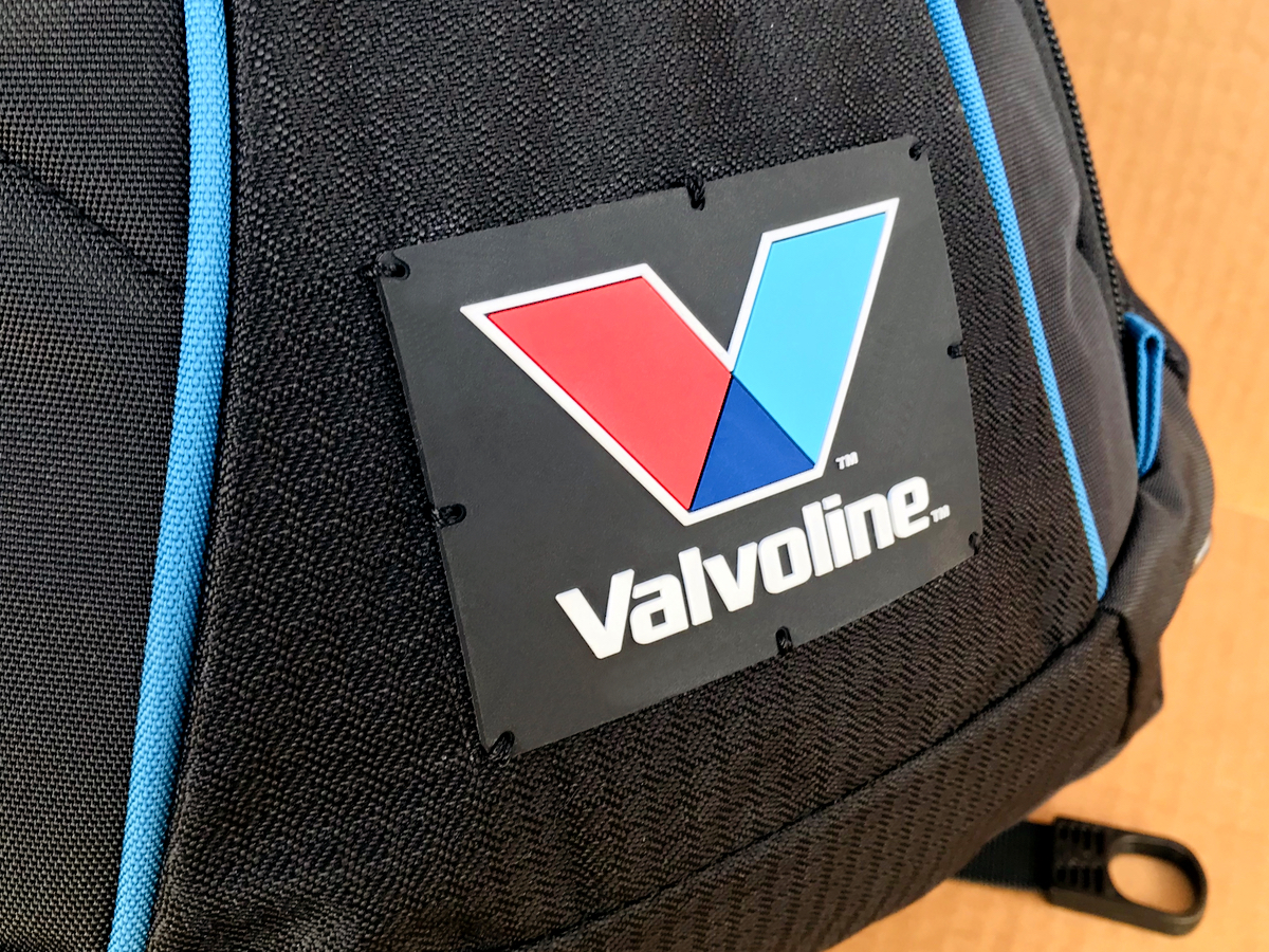ПВХ нашивка с объемным логотипом "VALVOLINE" — фото 4